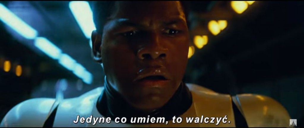 John Boyega patrz w dal