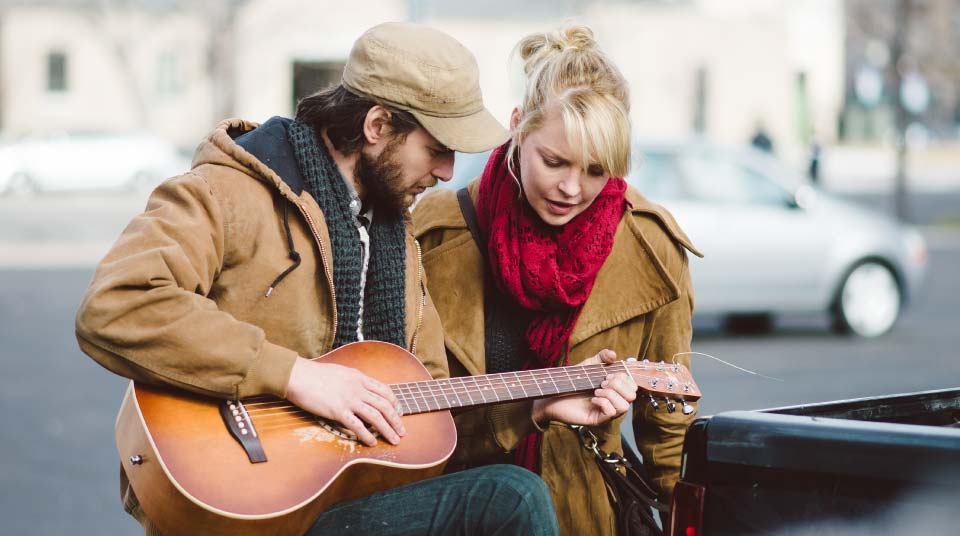 Ben Barns i Katherine Heigl w filmie Jackie & Ryan